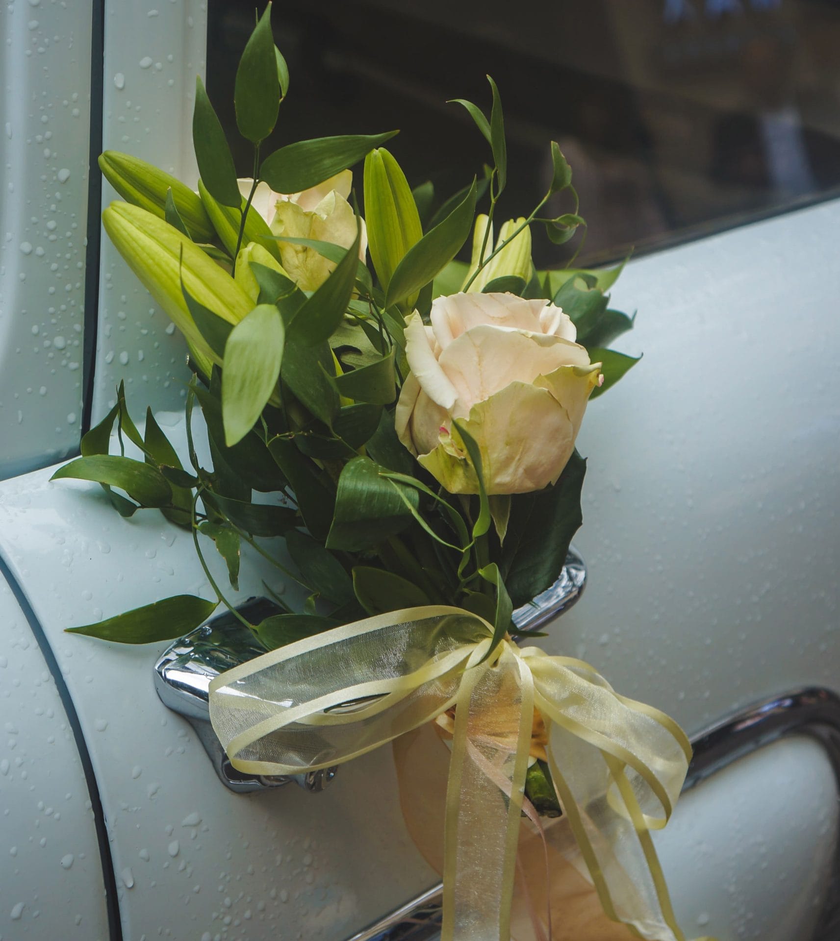Orchid Top Wedding Car Decoration